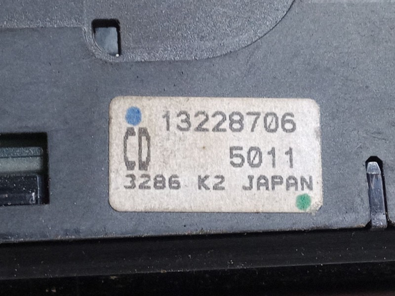 Recambio de mando elevalunas delantero izquierdo para opel astra h gtc (a04) 1.9 cdti (l08) referencia OEM IAM 13228706  