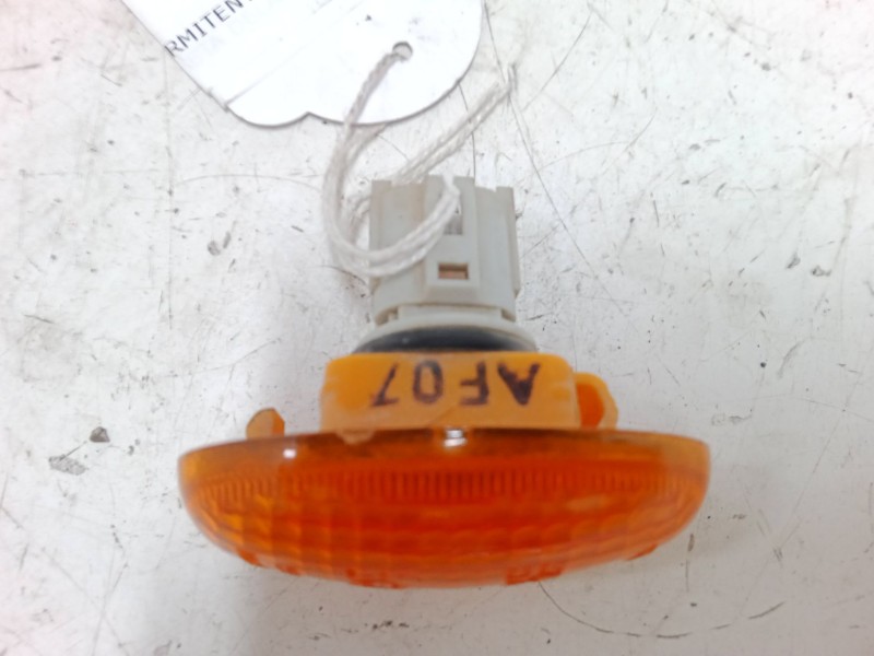 Recambio de intermitente lateral derecho para daewoo matiz (m100, m150) 0.8 referencia OEM IAM    Recambio de intermitente lateral derecho para daewoo matiz (m100, m150) 0.8 referencia OEM IAM