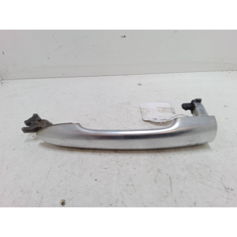 Recambio de maneta exterior puerta delantera derecha para renault laguna ii (bg0/1_) 2.2 dci (bg0f) referencia OEM IAM    Recambio de maneta exterior puerta delantera derecha para renault laguna ii (bg0/1_) 2.2 dci (bg0f) referencia OEM IAM