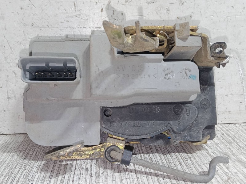 Recambio de cerradura puerta delantera derecha para citroën xsara coupé (n0) 1.6 16v referencia OEM IAM    Recambio de cerradura puerta delantera derecha para citroën xsara coupé (n0) 1.6 16v referencia OEM IAM