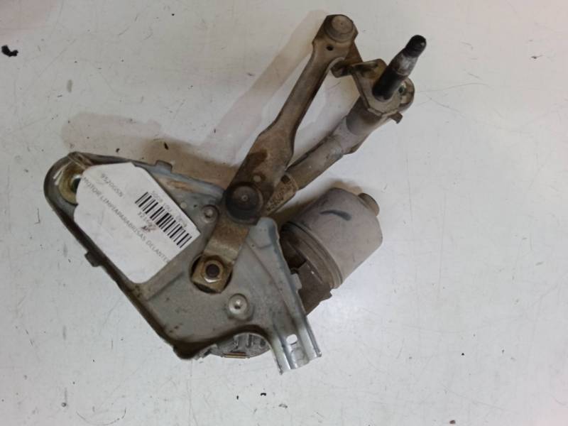 MOTOR LIMPIAPARABRISAS DELANTERO DERECHO 