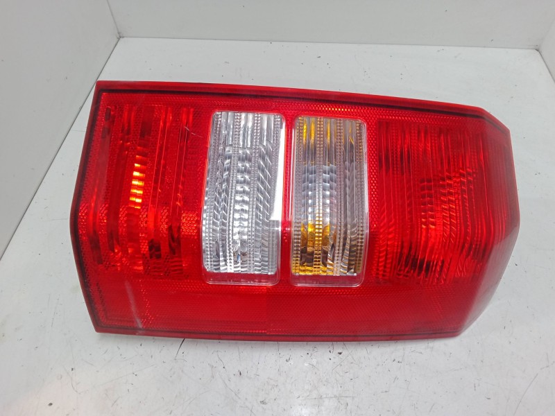 Recambio de piloto trasero derecho para jeep patriot (mk74) 2.0 crd 4x4 referencia OEM IAM    Recambio de piloto trasero derecho para jeep patriot (mk74) 2.0 crd 4x4 referencia OEM IAM