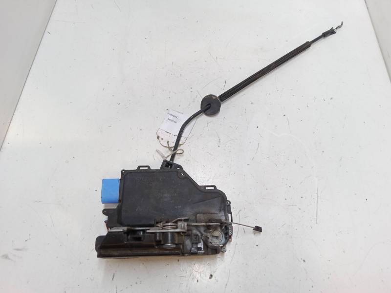 CERRADURA PUERTA DELANTERA DERECHA 