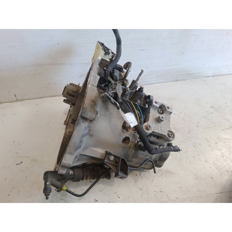 Recambio de caja de cambios manual 5 velocidades para citroën c4 cactus 1.2 thp 110 referencia OEM IAM 20ET26  