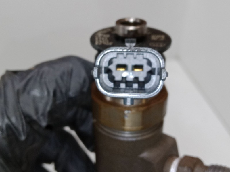 Recambio de inyector para peugeot 208 i (ca_, cc_) 1.4 hdi referencia OEM IAM 0445110339  