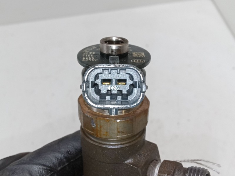 Recambio de inyector para peugeot 208 i (ca_, cc_) 1.4 hdi referencia OEM IAM 0445110339  