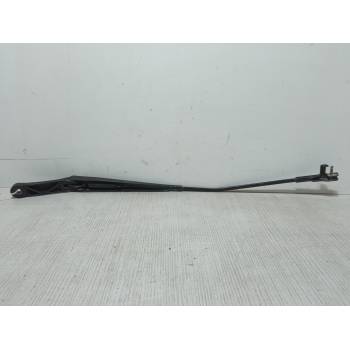 BRAZO LIMPIA DELANTERO DERECHO 