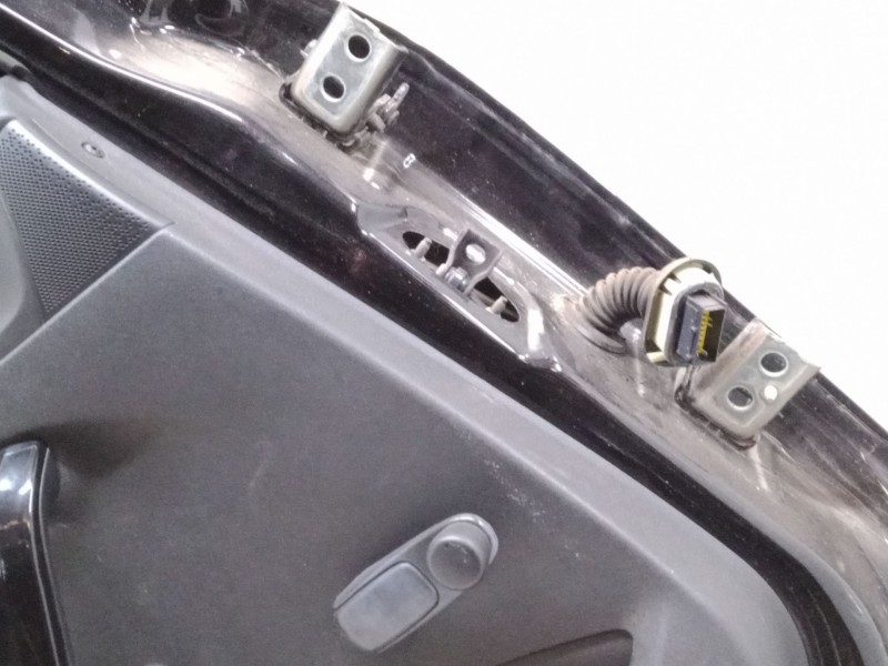 Recambio de puerta trasera izquierda para peugeot 208 i (ca_, cc_) 1.2 vti 82 referencia OEM IAM   