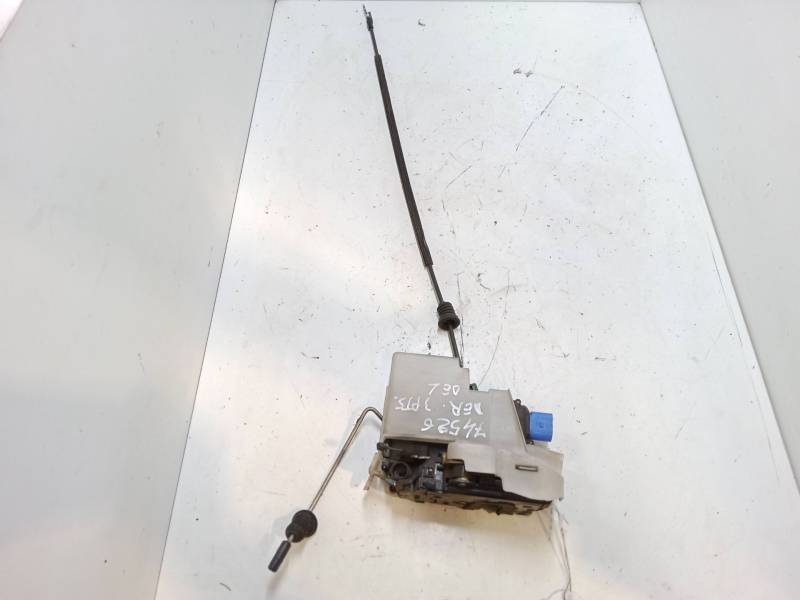 CERRADURA PUERTA DELANTERA DERECHA 