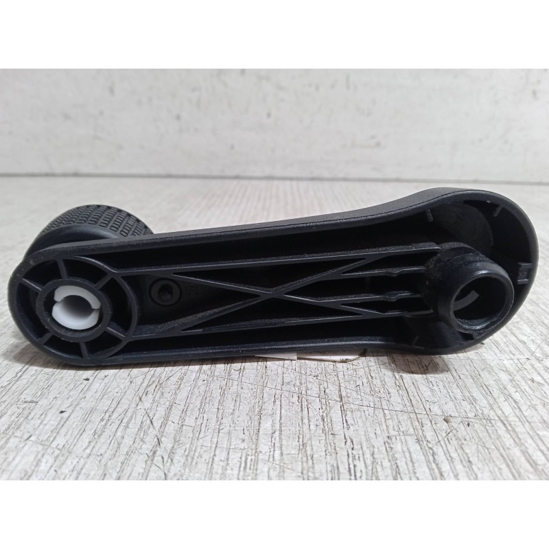 Recambio de maneta elevalunas puerta trasera derecha para seat ibiza v (kj1, kjg) 1.0 tsi referencia OEM IAM   