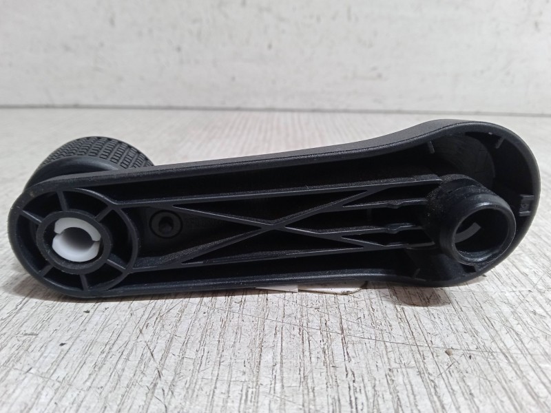 Recambio de maneta elevalunas puerta trasera derecha para seat ibiza v (kj1, kjg) 1.0 tsi referencia OEM IAM   