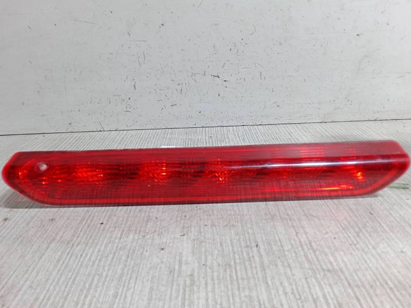 LUZ CENTRAL DE FRENO 