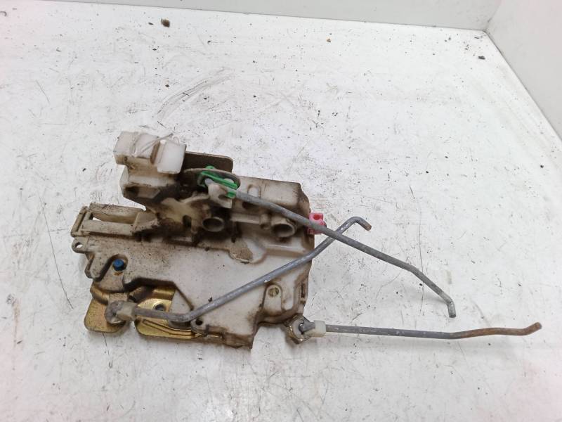 CERRADURA PUERTA DELANTERA IZQUIERDA 