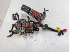 Recambio de caja reles / fusibles para daewoo lanos (klat) 1.5 referencia OEM IAM    2