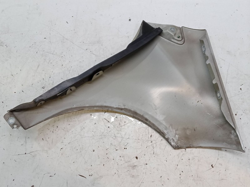 Recambio de aleta delantera izquierda para mercedes-benz clase a (w169) a 180 cdi (169.007, 169.307) referencia OEM IAM   