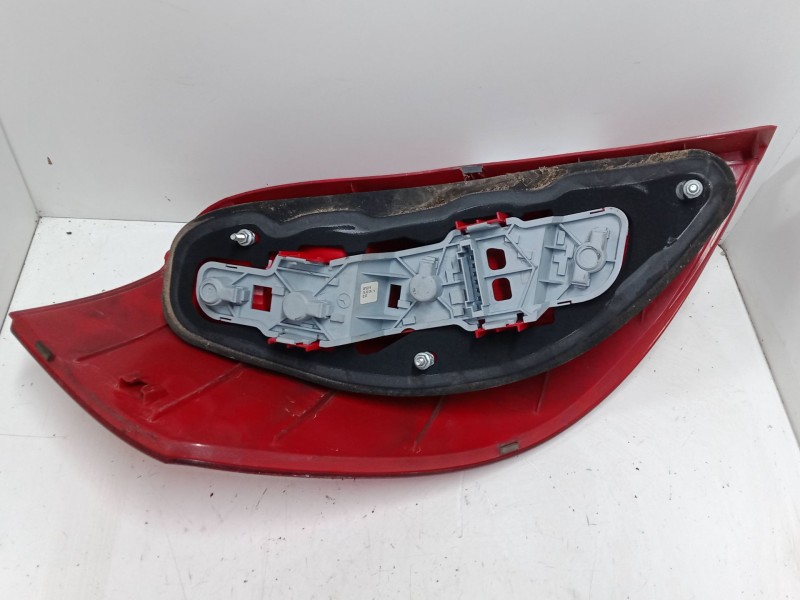 Recambio de piloto trasero derecho para mercedes-benz clase a (w169) a 180 cdi (169.007, 169.307) referencia OEM IAM A1698200464