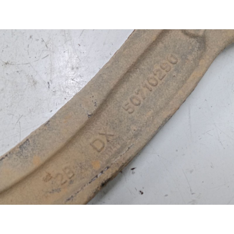 Recambio de brazo suspension inferior delantero derecho para fiat 500 (312_) 1.3 d multijet (312axb1a) referencia OEM IAM   