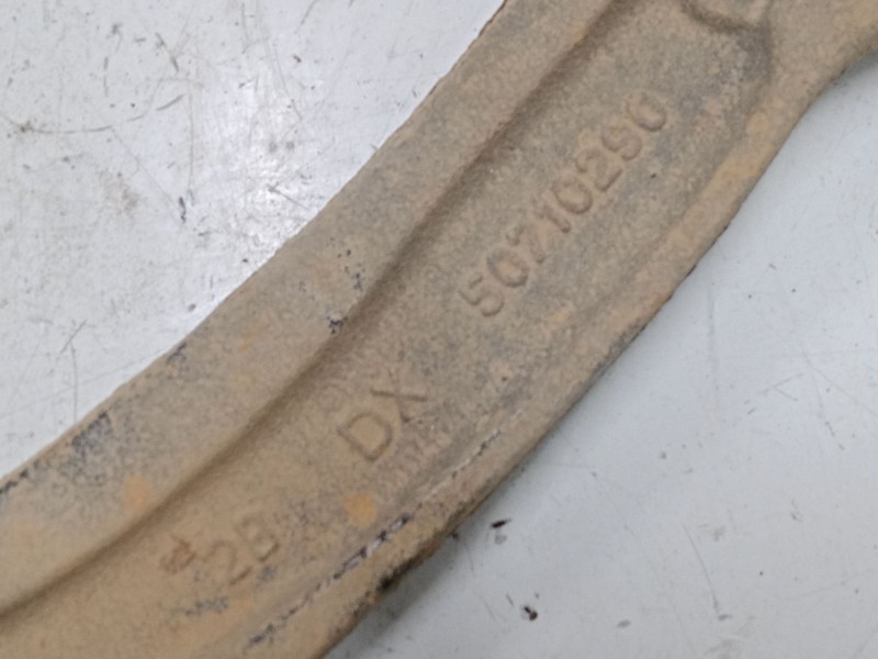 Recambio de brazo suspension inferior delantero derecho para fiat 500 (312_) 1.3 d multijet (312axb1a) referencia OEM IAM   