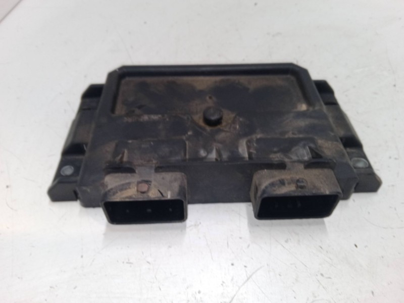 Recambio de centralita motor uce para peugeot 206 hatchback (2a/c) 1.9 d referencia OEM IAM 9641390180  9646672880