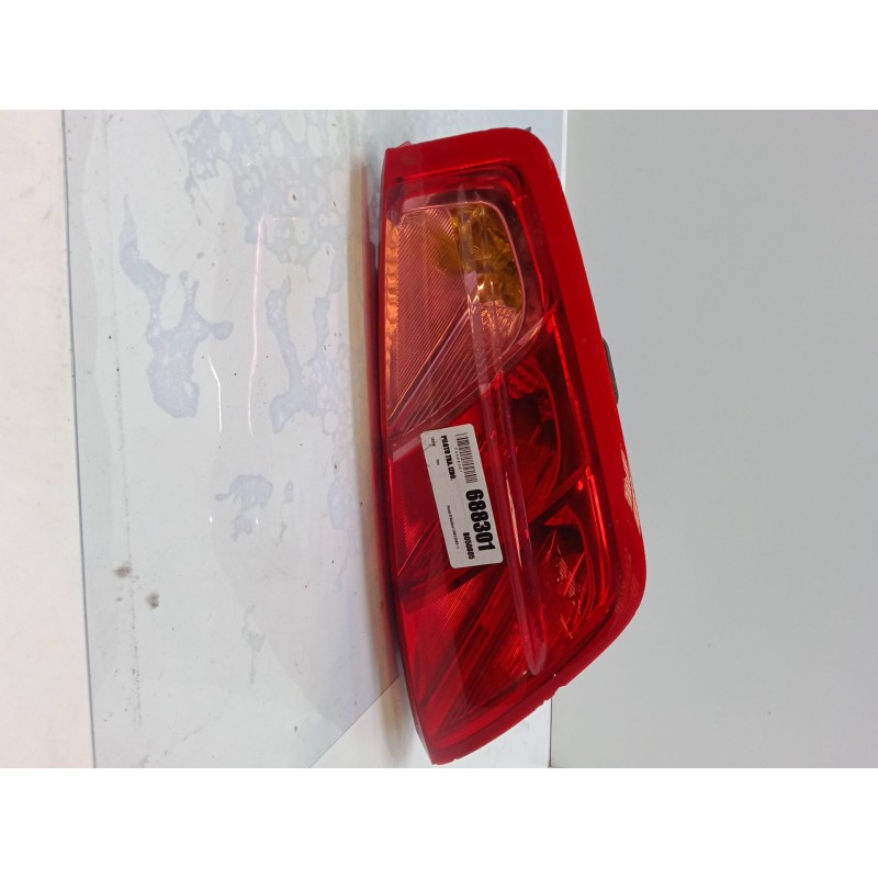 Recambio de piloto trasero izquierdo para fiat punto (188_) 1.2 60 (188.030, .050, .130, .150, .230, .250) referencia OEM IAM   