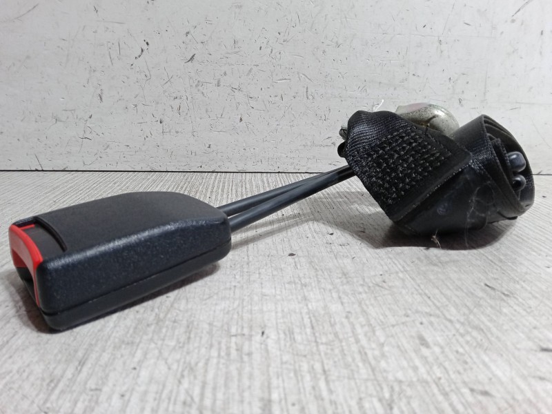 Recambio de anclaje cinturon trasero izquierdo para volkswagen polo (6n2) 1.4 referencia OEM IAM   