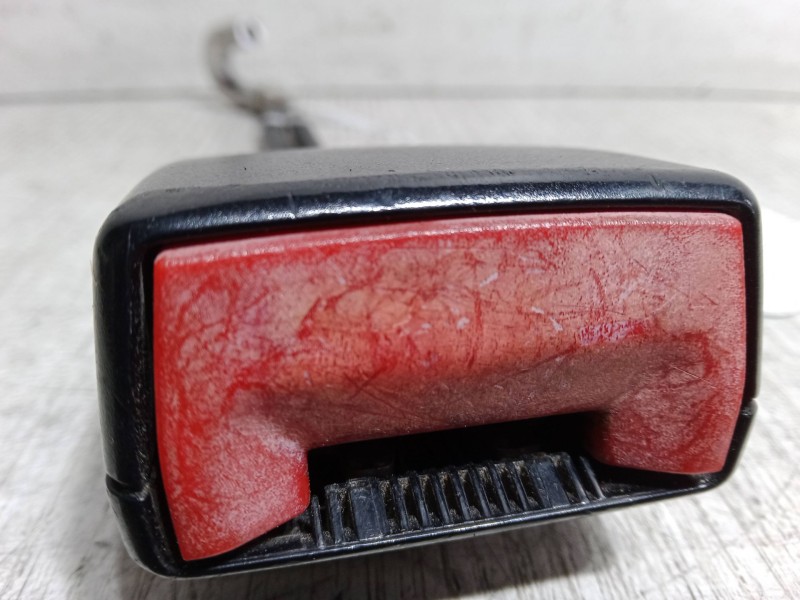 Recambio de anclaje cinturon trasero derecho para seat leon (1m1) 1.9 tdi referencia OEM IAM   