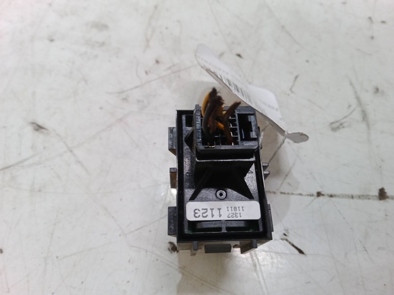 Recambio de freno de mano electrico para opel meriva b monospace (s10) 1.4 (75) referencia OEM IAM 13271123  