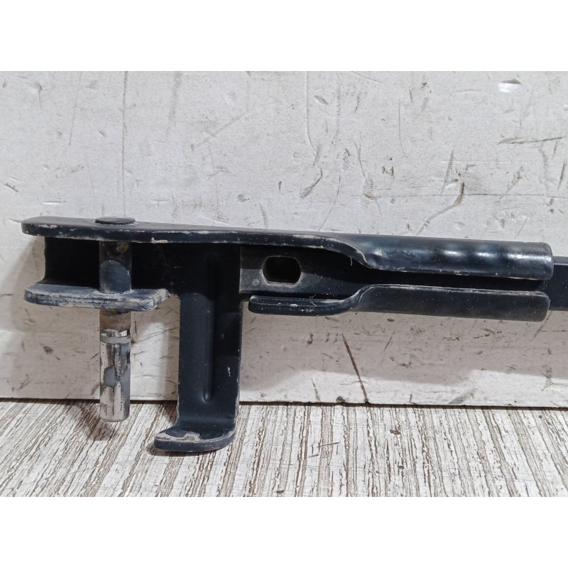 Recambio de brazo limpia delantero derecho para peugeot 207/207+ (wa_, wc_) 1.4 16v referencia OEM IAM 6429AN  