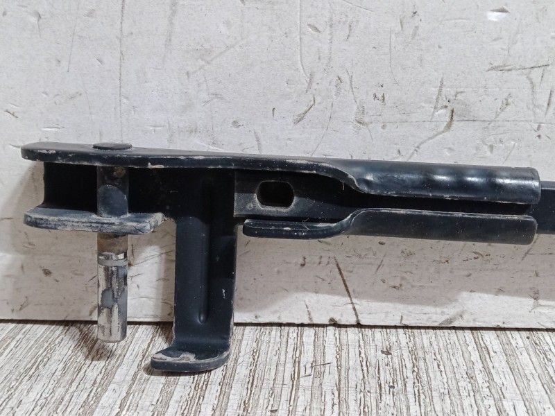 Recambio de brazo limpia delantero derecho para peugeot 207/207+ (wa_, wc_) 1.4 16v referencia OEM IAM 6429AN  