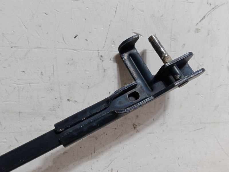 Recambio de brazo limpia delantero izquierdo para peugeot 207/207+ (wa_, wc_) 1.4 16v referencia OEM IAM 6429AL  