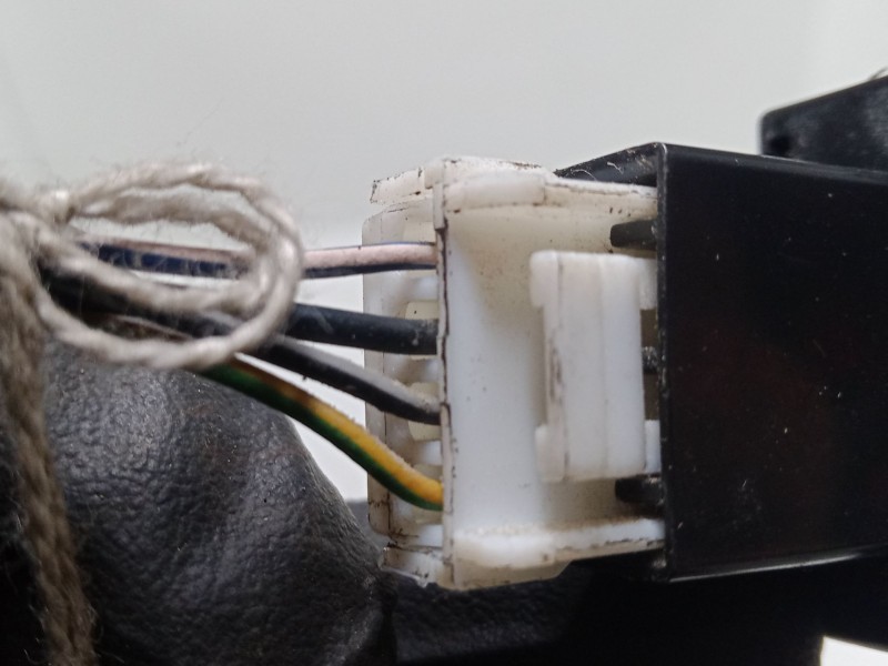 Recambio de mando elevalunas delantero izquierdo para fiat 500 (312_) 1.3 d multijet (312axb1a) referencia OEM IAM   