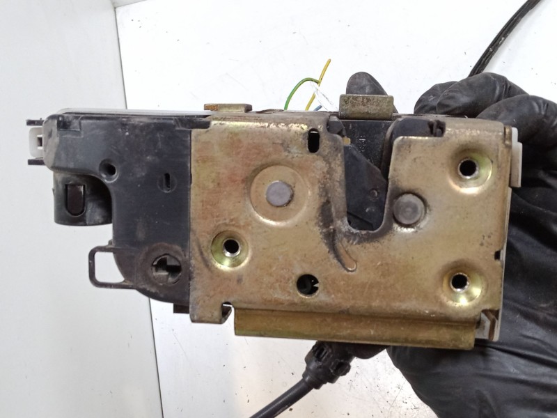 Recambio de cerradura puerta delantera izquierda para citroën c3 pluriel (hb_) 1.4 referencia OEM IAM 46978780  