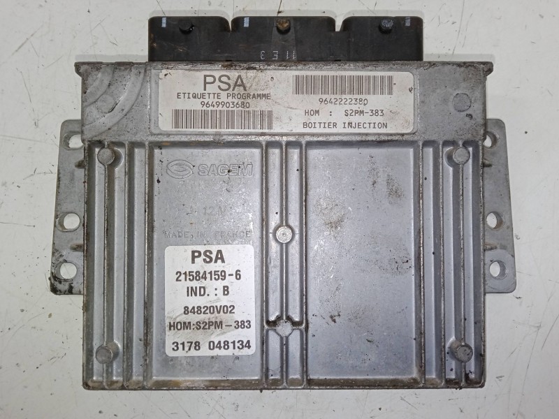 Recambio de centralita motor uce para citroën c3 pluriel (hb_) 1.4 referencia OEM IAM 215841596  9642222380