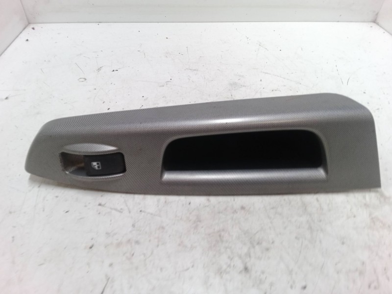 Recambio de mando elevalunas trasero izquierdo para hyundai getz (tb) 1.3 i referencia OEM IAM   