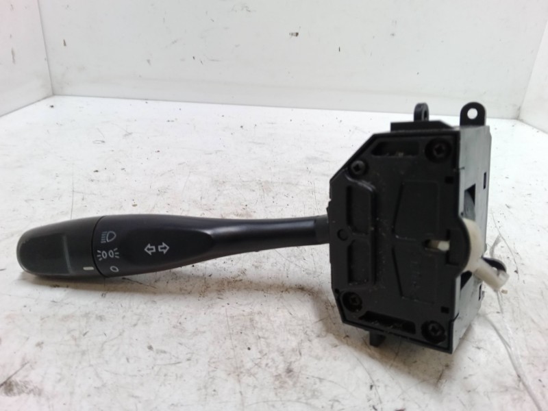 Recambio de mando de intermitencia para mitsubishi space star monospace (dg_a) 1.9 di-d (dg4a) referencia OEM IAM   