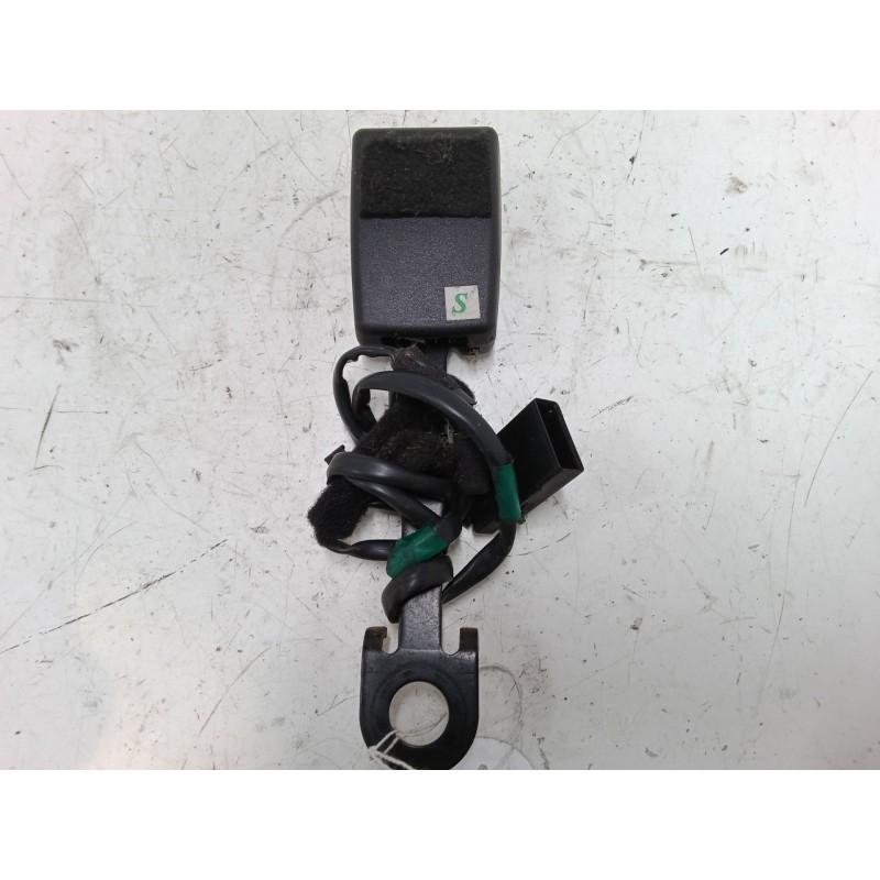 Recambio de anclaje cinturon delantero izquierdo para fiat bravo ii (198_) 1.9 d multijet (198axb1a) referencia OEM IAM   