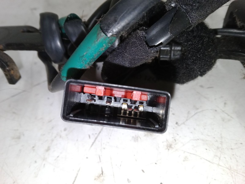 Recambio de anclaje cinturon delantero izquierdo para fiat bravo ii (198_) 1.9 d multijet (198axb1a) referencia OEM IAM   