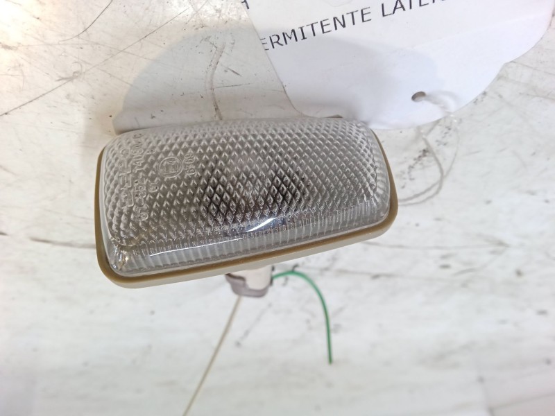 Recambio de intermitente lateral derecho para citroën xsara (n1) 2.0 hdi 90 referencia OEM IAM   