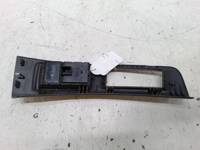 Recambio de mando elevalunas delantero izquierdo para opel meriva b monospace (s10) 1.4 (75) referencia OEM IAM   