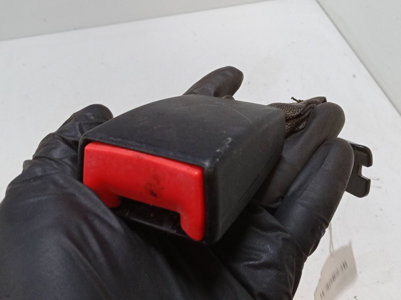 Recambio de anclaje cinturon trasero derecho para fiat 500 (312_) 1.3 d multijet (312axb1a) referencia OEM IAM   