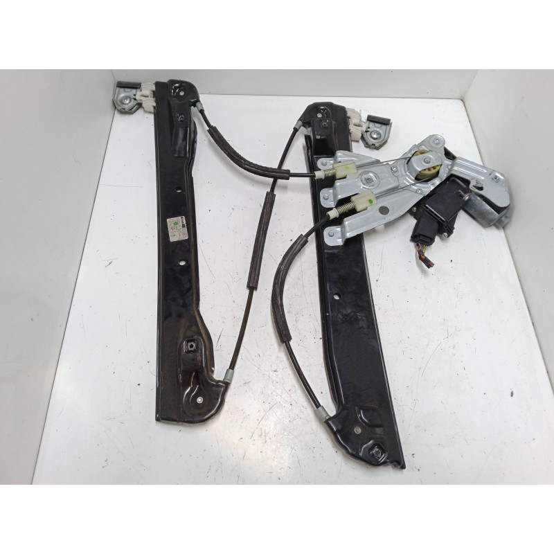 Recambio de elevalunas electrico delantero izquierdo para opel meriva b monospace (s10) 1.4 (75) referencia OEM IAM 13354547-001