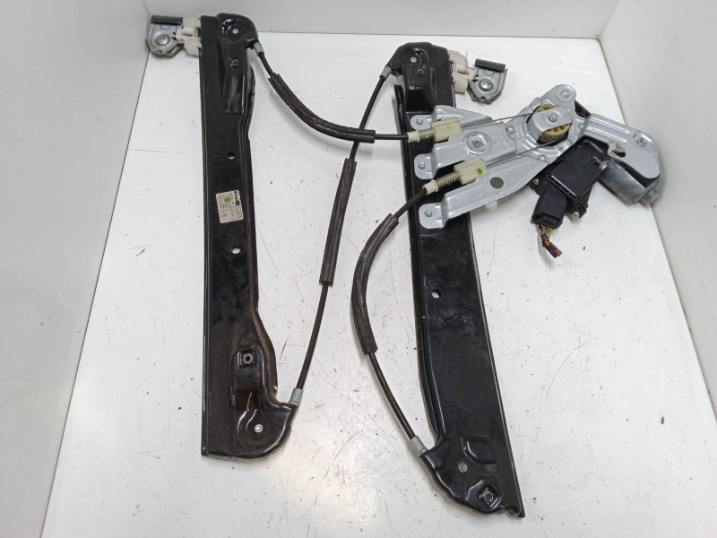 Recambio de elevalunas electrico delantero izquierdo para opel meriva b monospace (s10) 1.4 (75) referencia OEM IAM 13354547-001