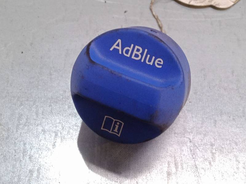 TAPON ADBLUE 