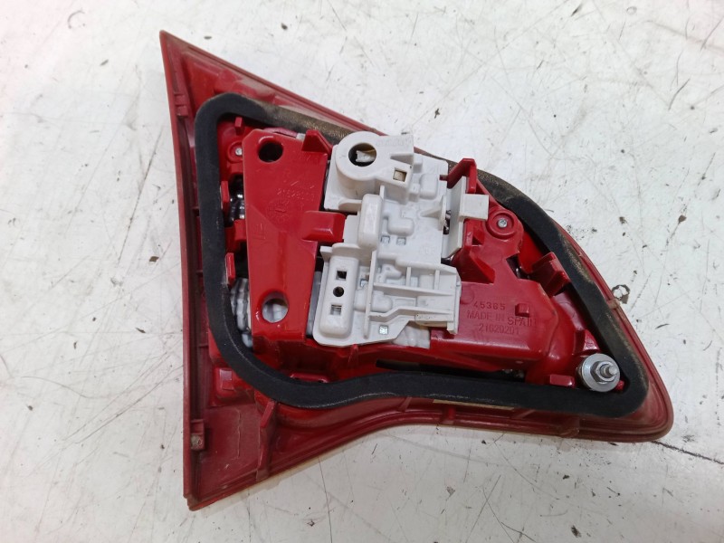 Recambio de piloto trasero porton derecho para opel meriva b monospace (s10) 1.4 (75) referencia OEM IAM   