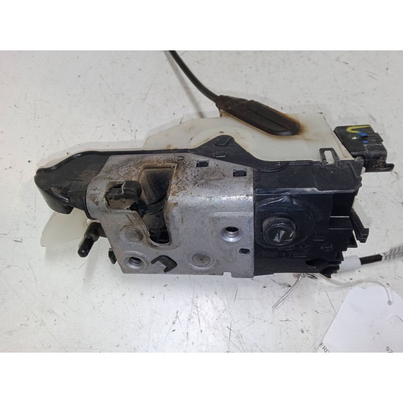Recambio de cerradura puerta delantera izquierda para peugeot 208 i (ca_, cc_) 1.2 vti 82 referencia OEM IAM 9812500880  