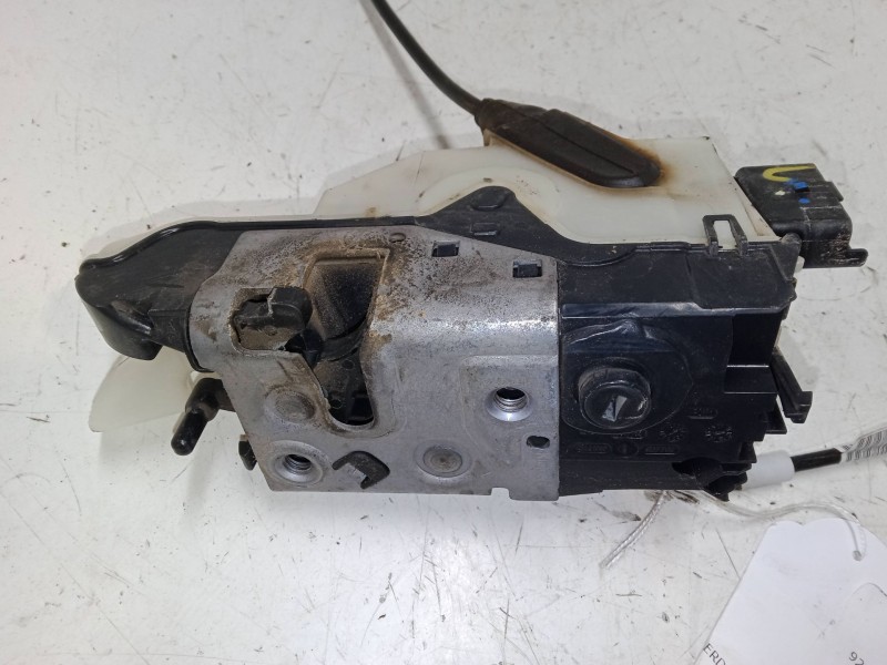 Recambio de cerradura puerta delantera izquierda para peugeot 208 i (ca_, cc_) 1.2 vti 82 referencia OEM IAM 9812500880  