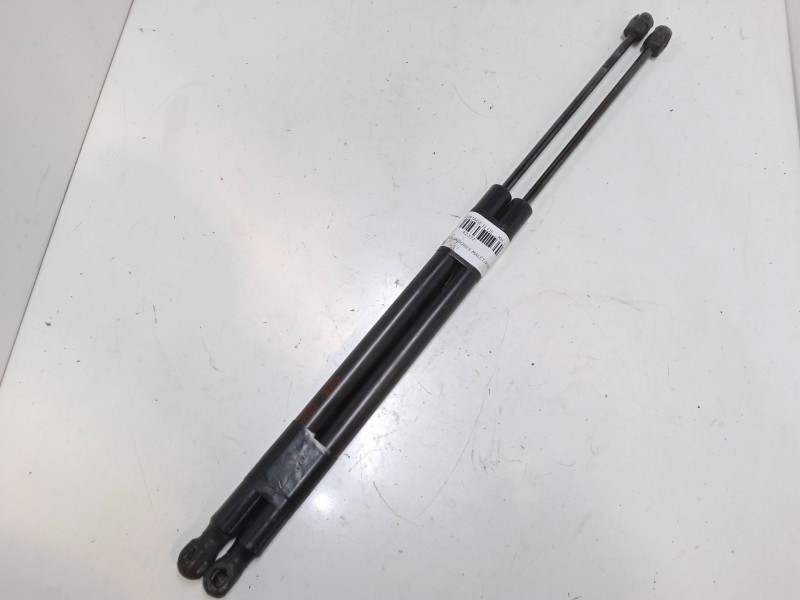 Recambio de amortiguadores malet/porton para kia sportage ii (je_, km_) 2.0 crdi referencia OEM IAM   