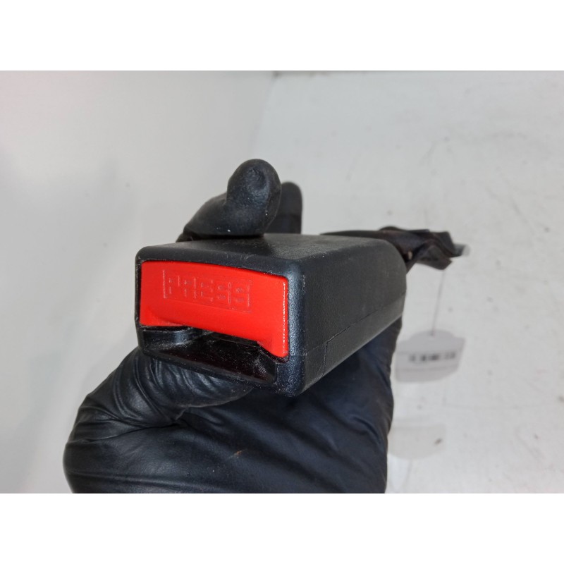 Recambio de anclaje cinturon trasero izquierdo para peugeot partner origin monospace (g_) 1.6 hdi 75 referencia OEM IAM   