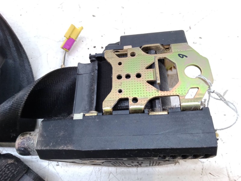 Recambio de cinturon seguridad delantero derecho para volkswagen golf iv (1j1) 1.6 16v referencia OEM IAM   