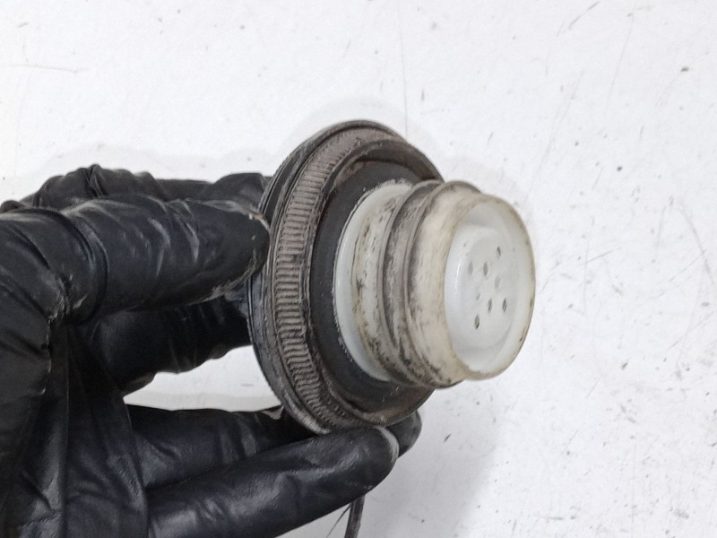 Recambio de tapa exterior combustible para nissan micra iii (k12) 1.5 dci referencia OEM IAM   